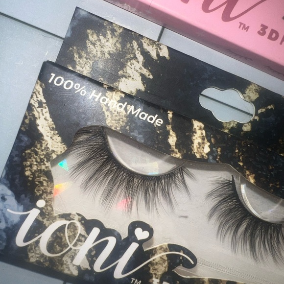 Ioni Lashes - Picture 7 of 10